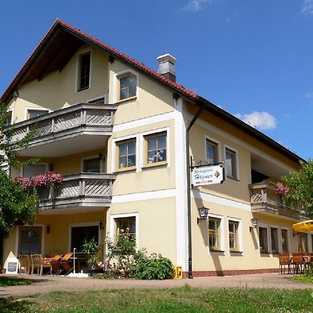 Landgasthof Zum Schloss 비르그란트 외부 사진