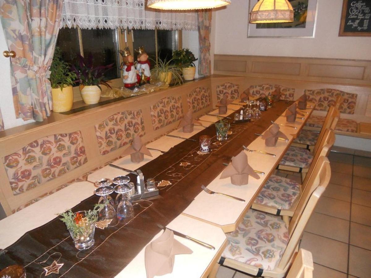 Landgasthof Zum Schloss 비르그란트 외부 사진